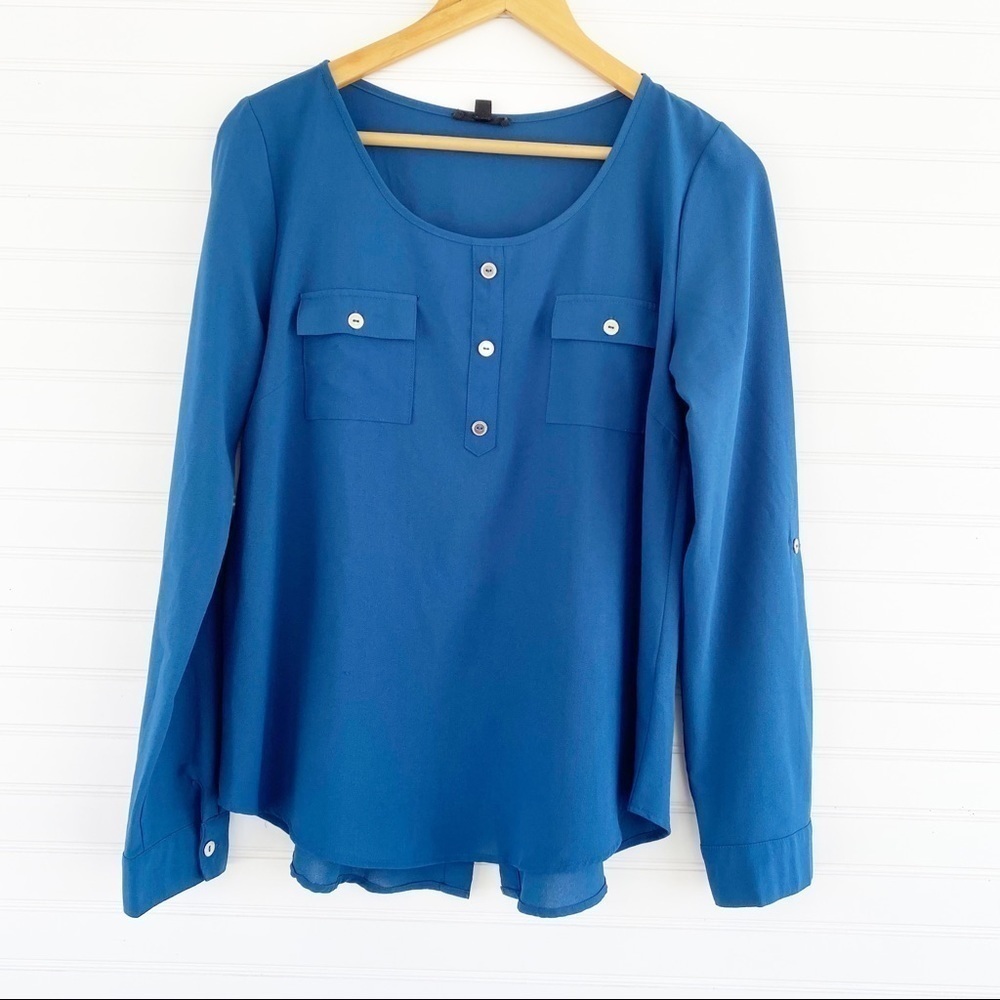 Mine Blue dressy blouse Size Large